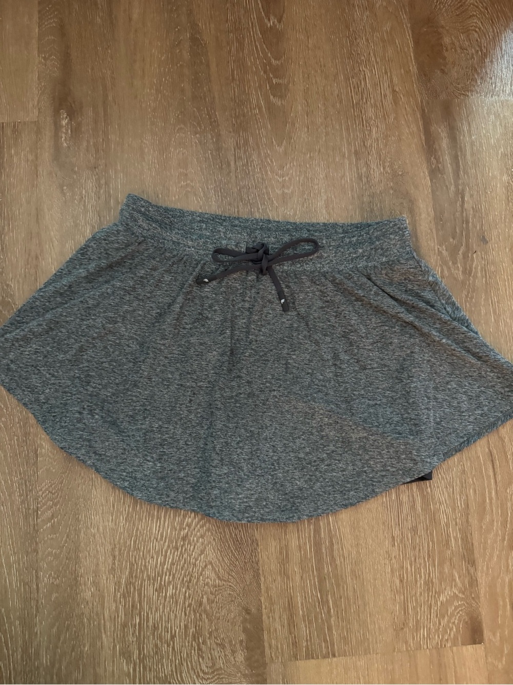 Fabletics Gray Heather Drawstring Skort - Picture 2 of 6